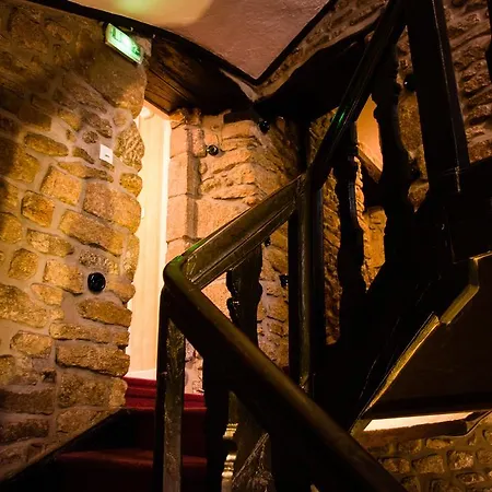 Hotel Logis Du Commerce 2*